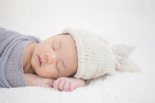 よく寝る赤ちゃんの特徴｜起こすべき？寝すぎてちょっと心配になる…｜医師監修