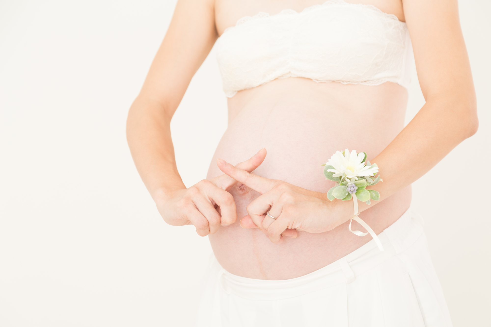医師監修 妊婦の楽な寝方 向き 体が痛いときは 胎児への影響も Kosodate Life 子育てライフ