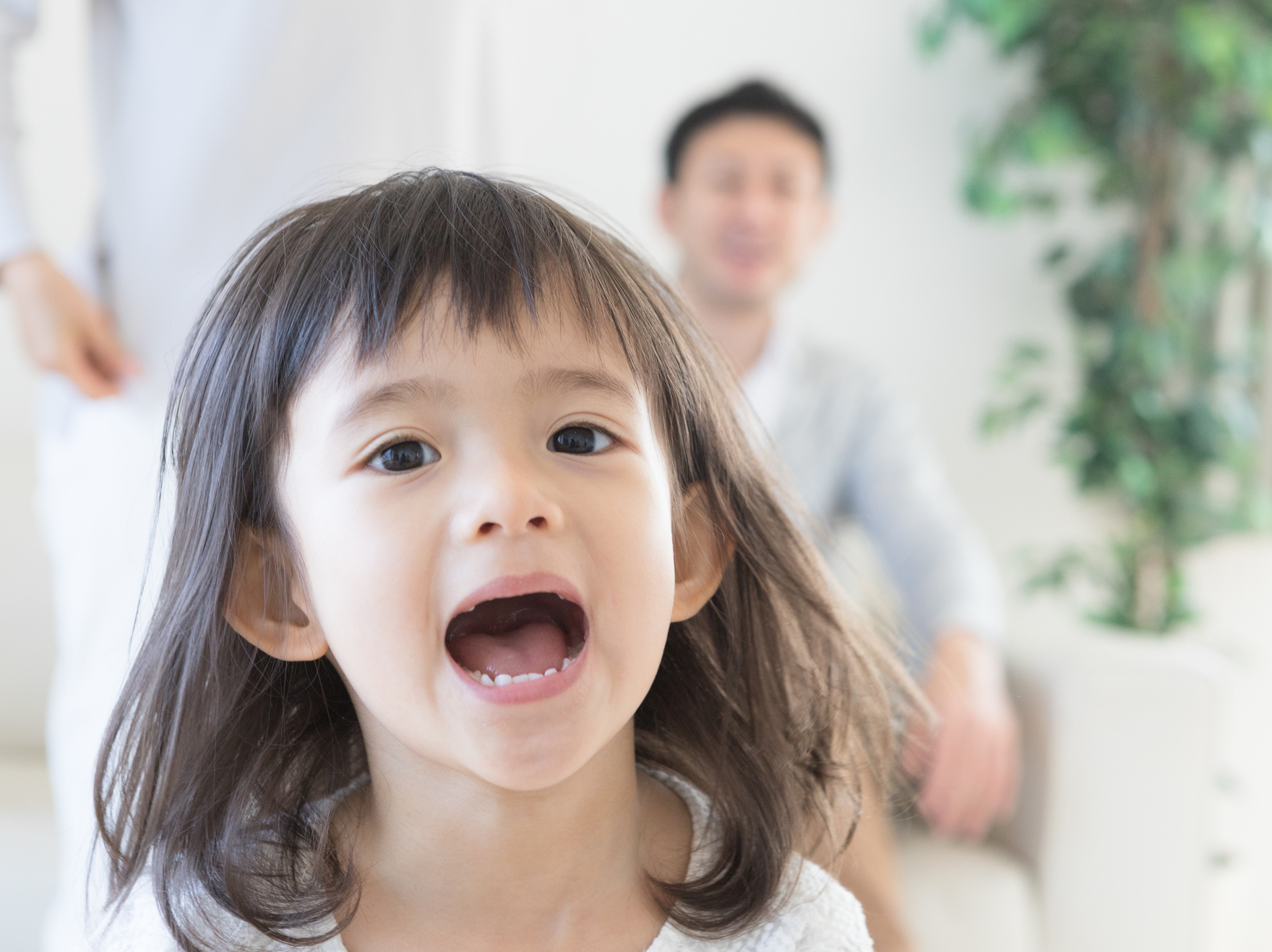 口 が 臭い 赤ちゃん 赤ちゃんの口が臭い！口臭の原因と母乳の関係、7つの口臭予防方法