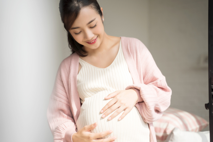 4人目妊娠中のお腹の出方はなんか違う 出るのが早い ケア方法も Kosodate Life 子育てライフ