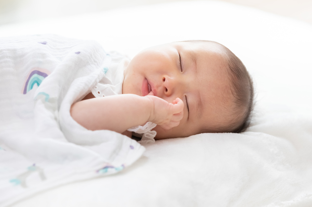 冬 赤ちゃんが寝る時の服装 皆がやってる手足の寒さ 乾燥対策も Kosodate Life 子育てライフ