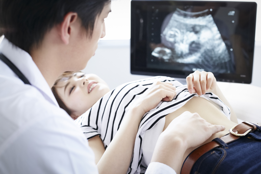 心拍確認はいつから 胎嚢の大きさや心拍確認までの過ごし方も Kosodate Life 子育てライフ