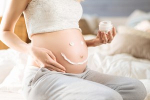 妊娠線予防はいつから始めるべき？クリーム・オイルの選び方