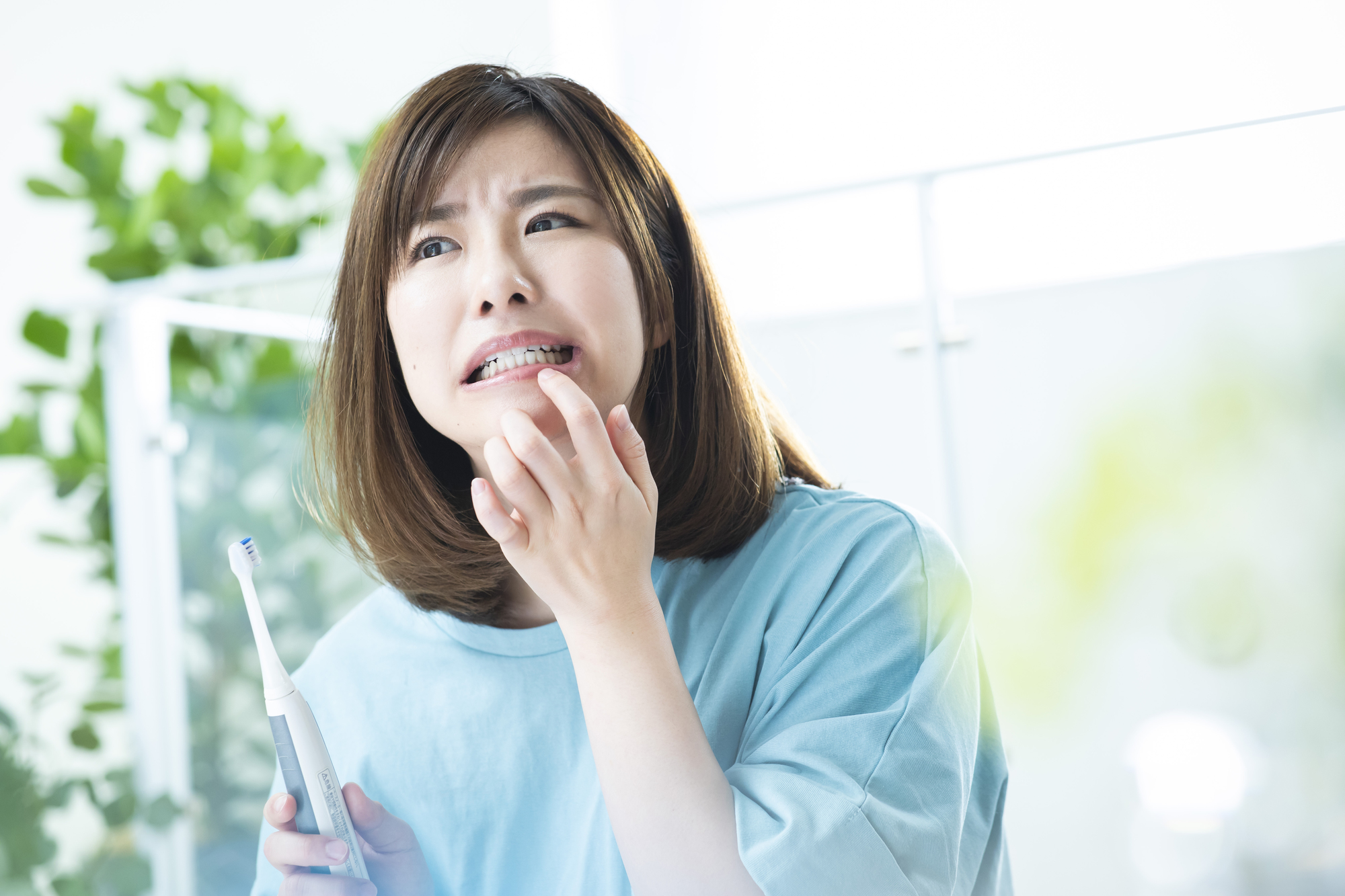 妊娠すると、歯茎が腫れる？それは妊娠超初期症状かも！