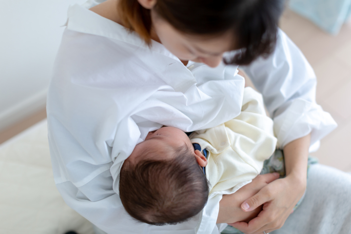 生後5ヶ月の赤ちゃんの授乳時間は何分くらい 短いけど大丈夫 対処法も Kosodate Life 子育てライフ