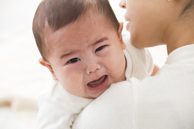 生後3ヶ月 赤ちゃんの泣き方が激しい 泣きやまないときの対処法 Kosodate Life 子育てライフ