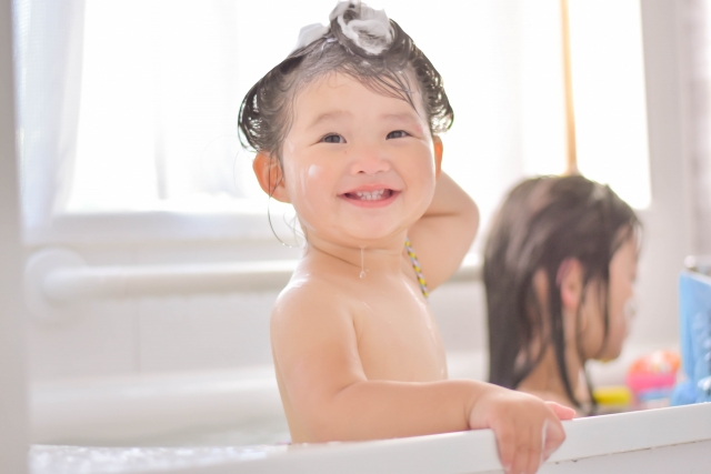 先輩ママ直伝「子供をお風呂に入らせる方法」決定版！お風呂に入りたがらない理由は？