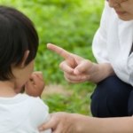 【医師監修】子どもに「絶対言ってはいけない」3つの言葉。ひどい言葉を言ってしまった…対処法も
