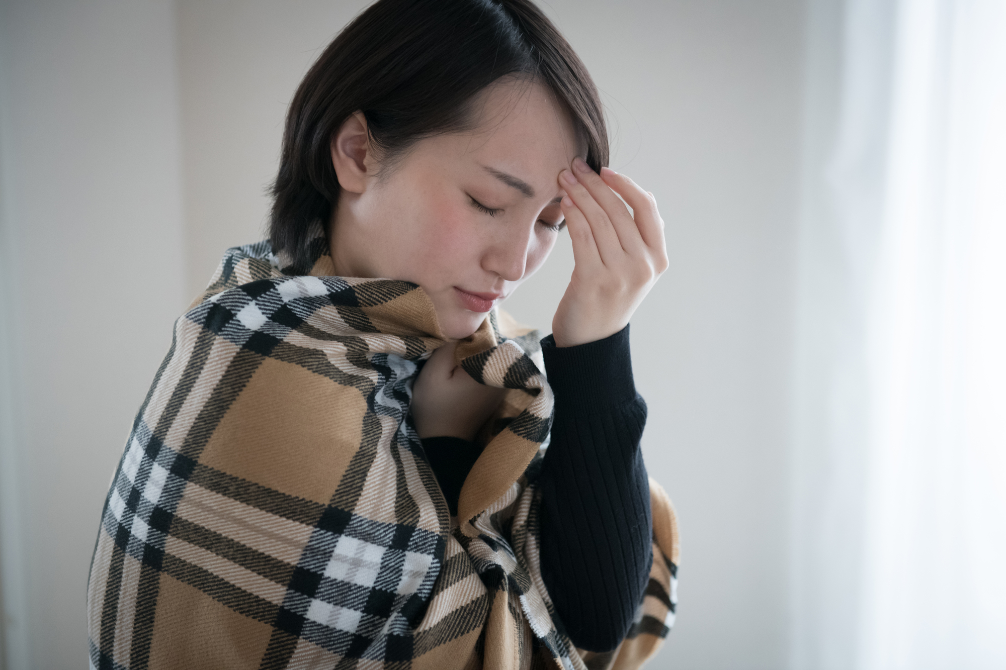 その頭痛 寒さが原因かも 気温と頭痛の関係と対策 吐き気も伴う場合は要注意 Medicalook メディカルック