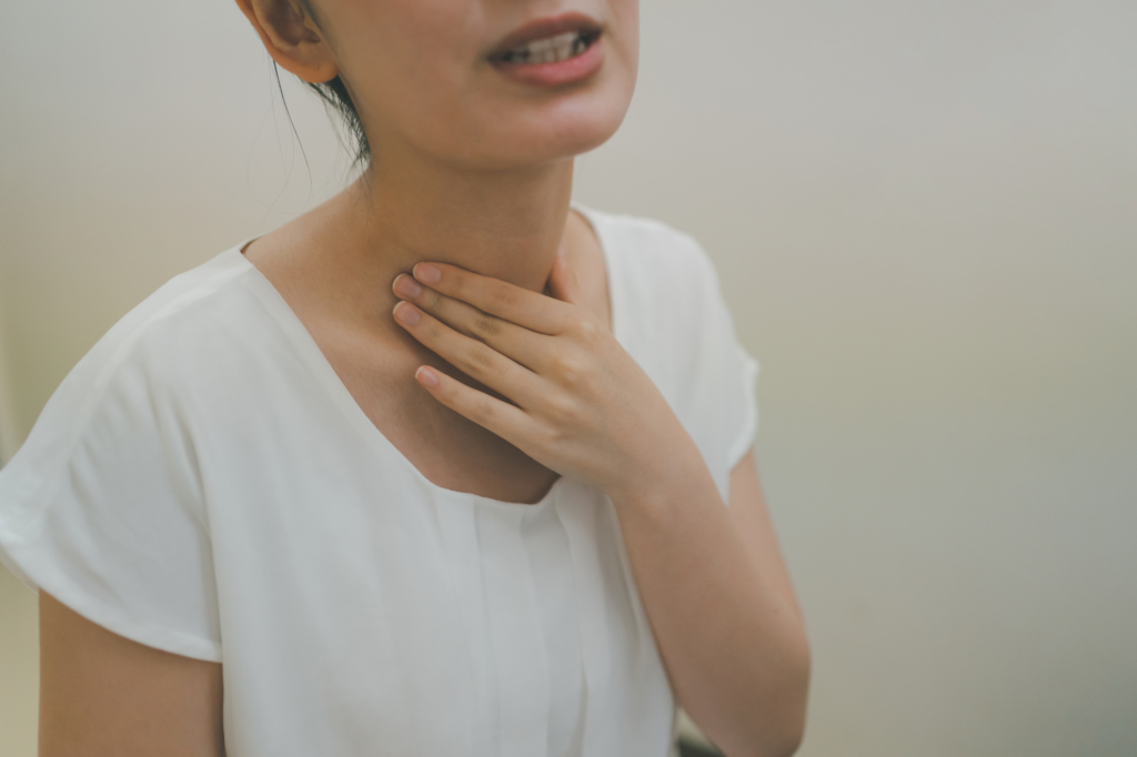 喉と耳の奥がかゆい アレルギー性鼻炎 の対処法は 病院に行く目安も Medicalook メディカルック