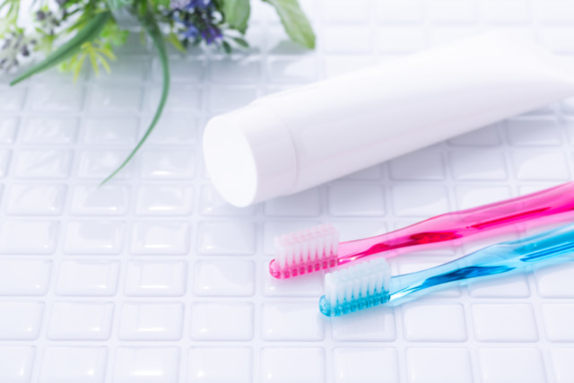 ホワイトニング　歯磨き粉　危険
