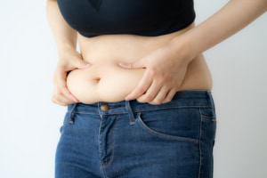 40代で太る女性の6つの共通点。ジワジワ太るのが怖い…痩せる方法は？