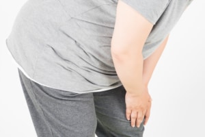 90キロ女性で「膝が痛い」人のためのダイエット方法。負担が少ないストレッチも