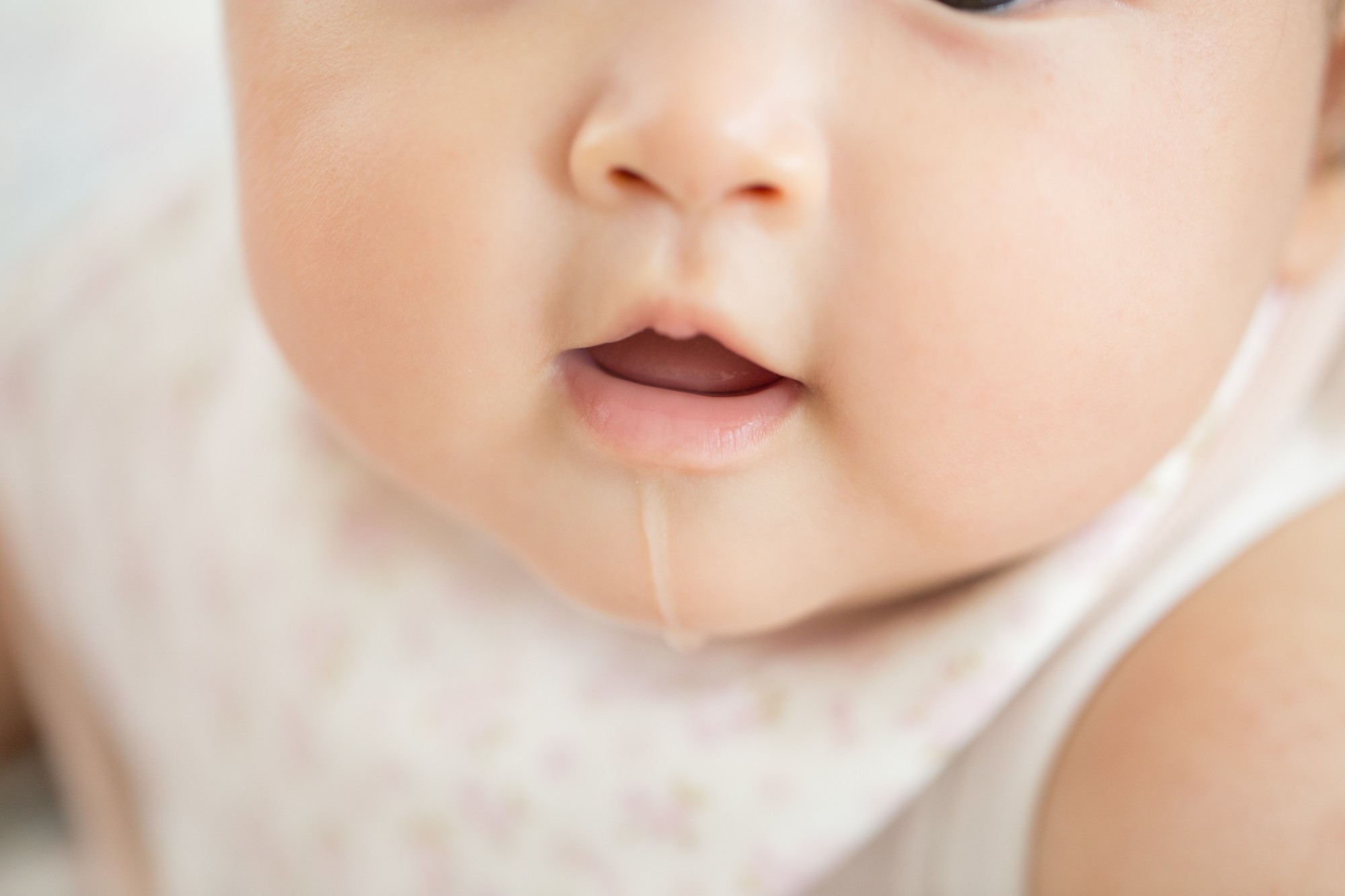 赤ちゃん 口 の 周り 湿疹