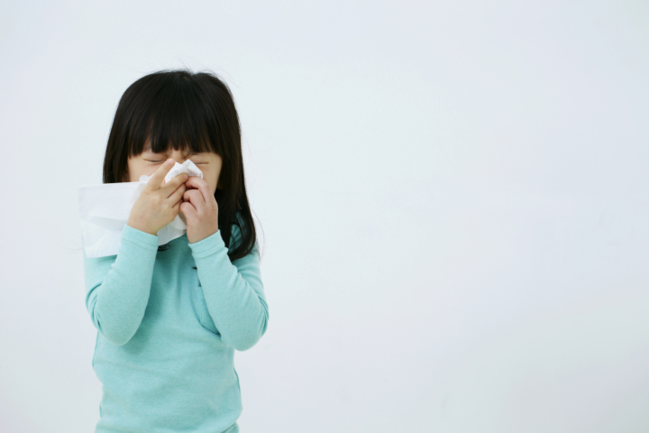 子どもの副鼻腔炎（ちくのう症）ケア｜市販薬は？自然治癒する？症状も