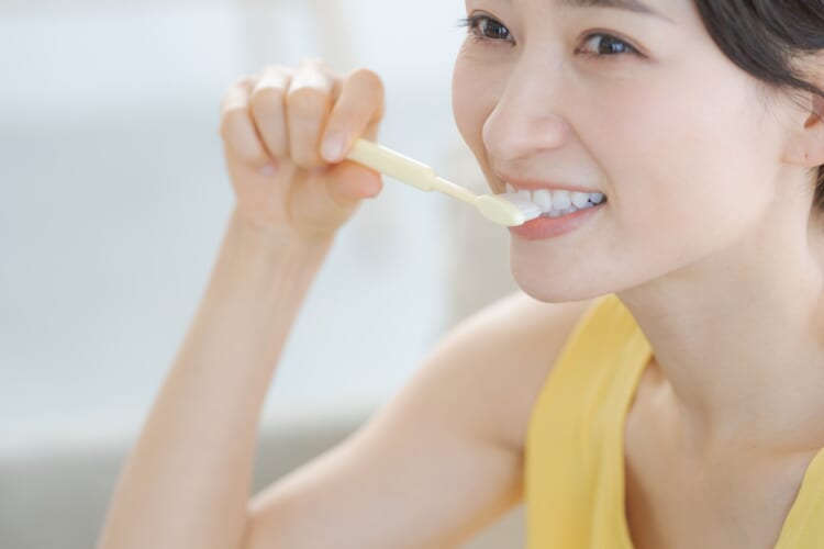 歯を白くする方法　バナナの皮