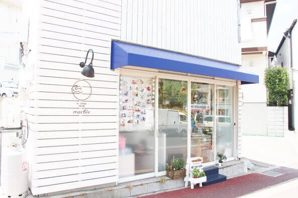 Grooming salon marble