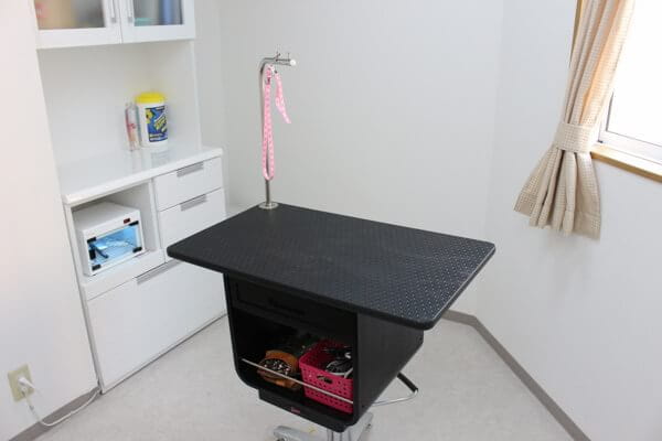 Trimming Salon Pono